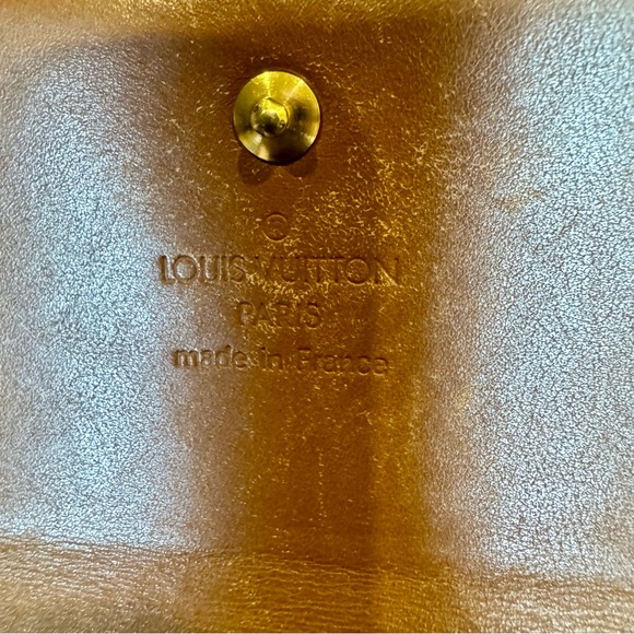 Authentic Louis Vuitton Vernis Elise Wallet in Bronze - Picture 5 of 12